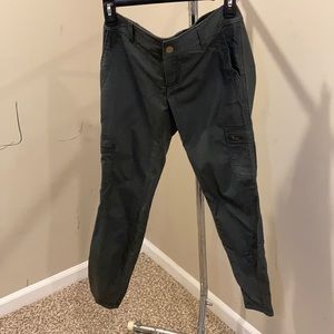 Athleta slim utiliy trousers